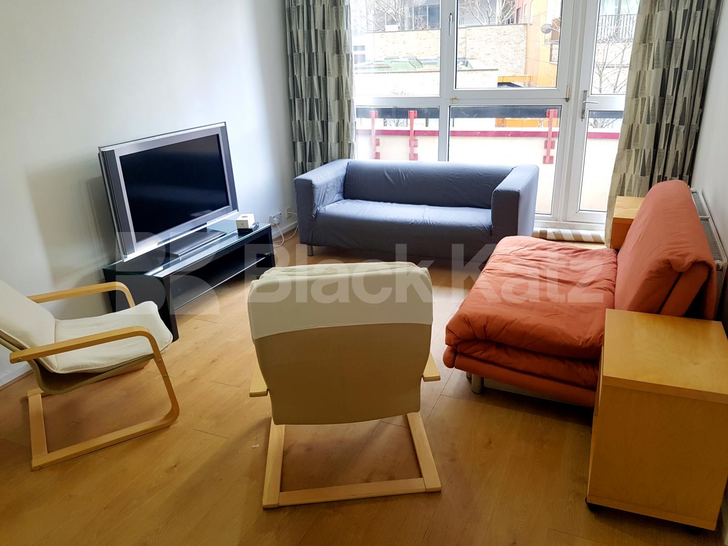 			NEW INSTRUCTION (Includes heating and hot water)., 2 Bedroom, 1 bath, 1 reception Maisonette			 New Kent Road, Elephant and Castle Borough 